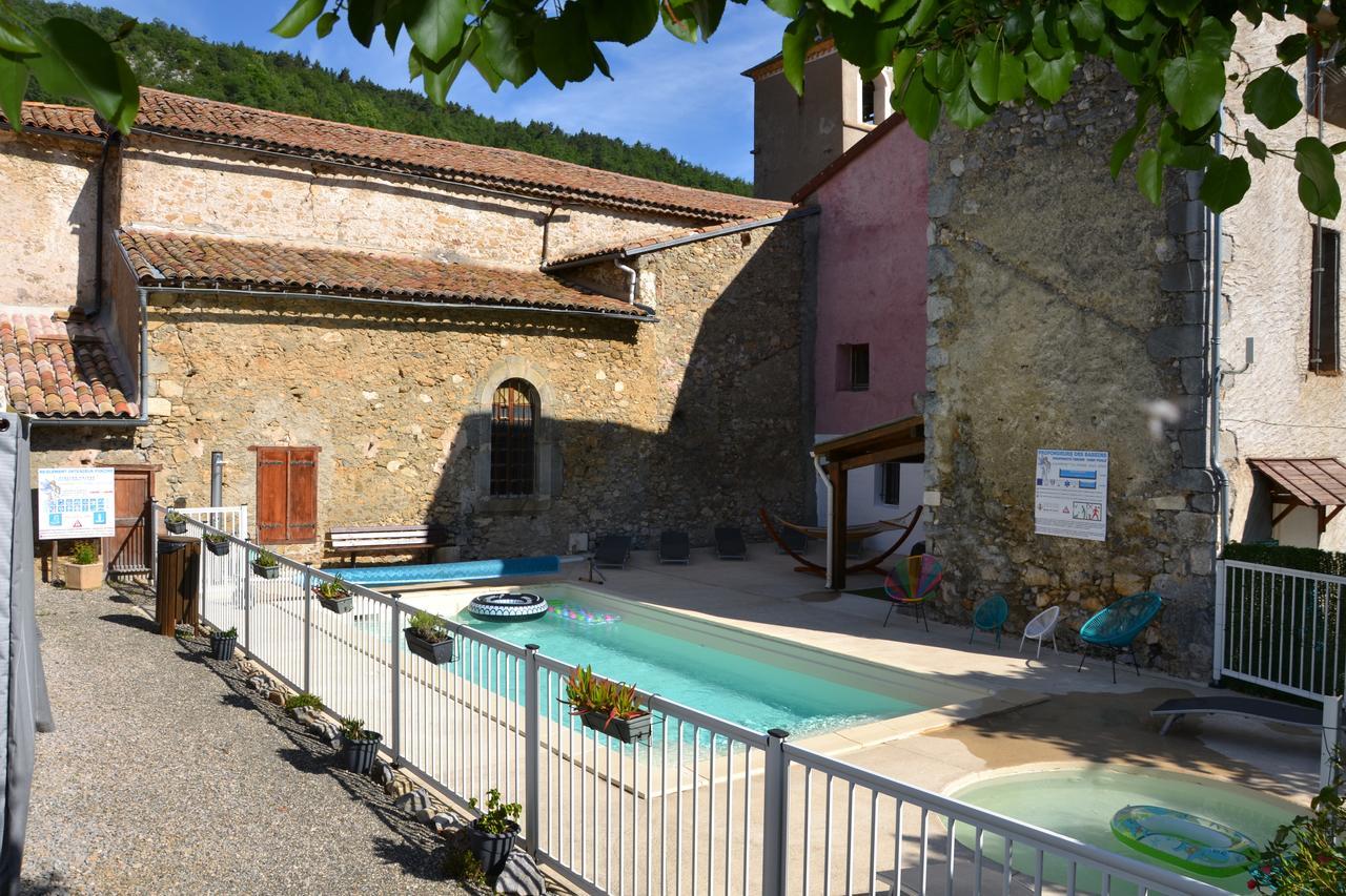 Camping La Mare Aux Fees Otel Roquefeuil Dış mekan fotoğraf
