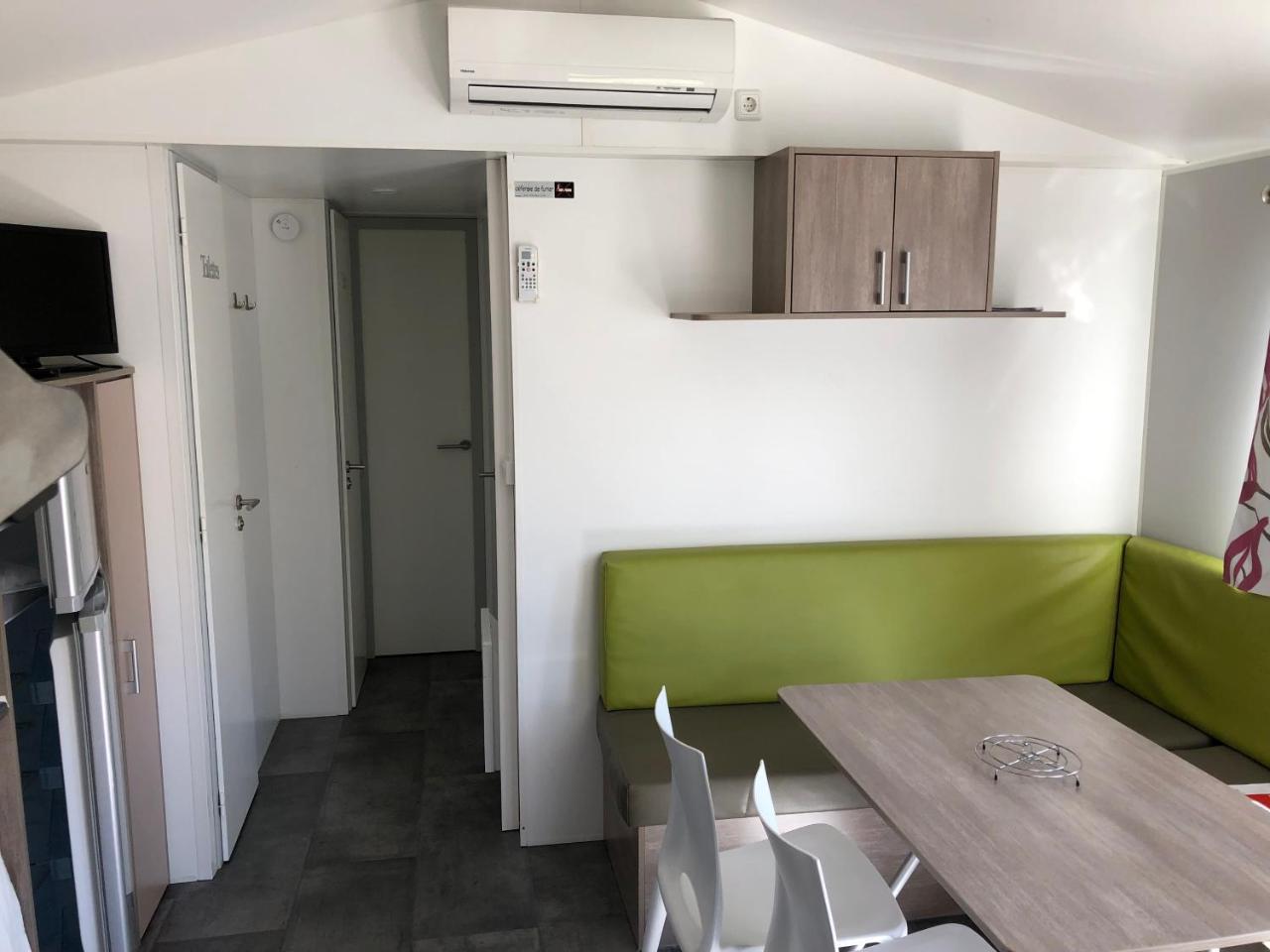 Camping La Mare Aux Fees Otel Roquefeuil Dış mekan fotoğraf