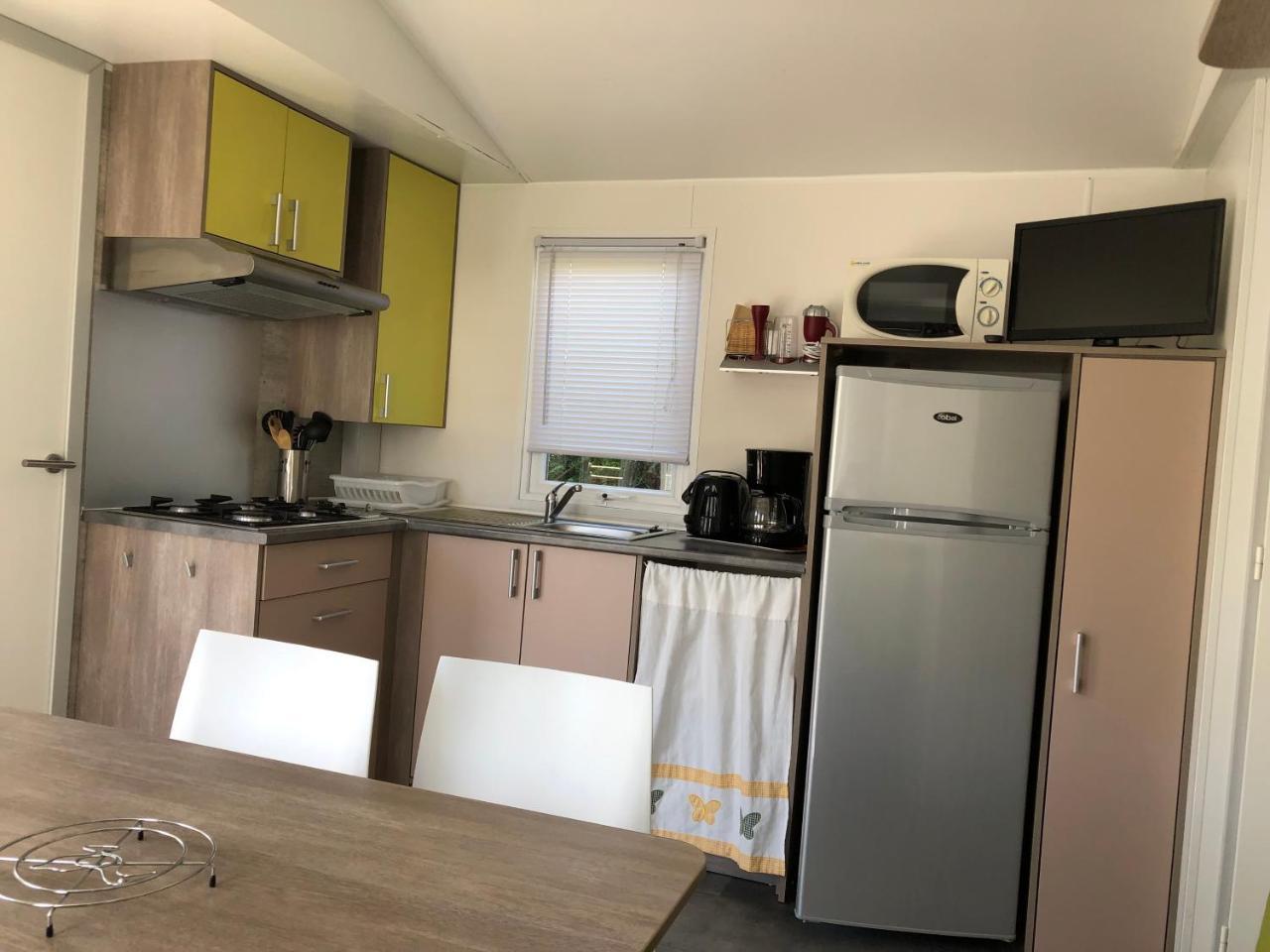 Camping La Mare Aux Fees Otel Roquefeuil Dış mekan fotoğraf